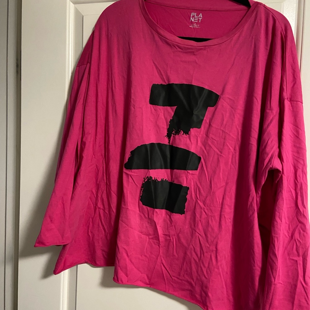 Planet Women's Fuchsia Graphic Long Sleeve Top